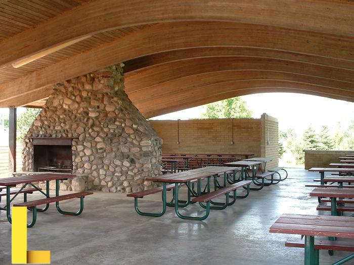 Gavins Point Overlook Day Use Shelter, Lewis and Clark Lake ...