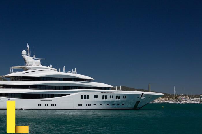 Large Luxury Yacht Free Stock Photo - Public Domain Pictures