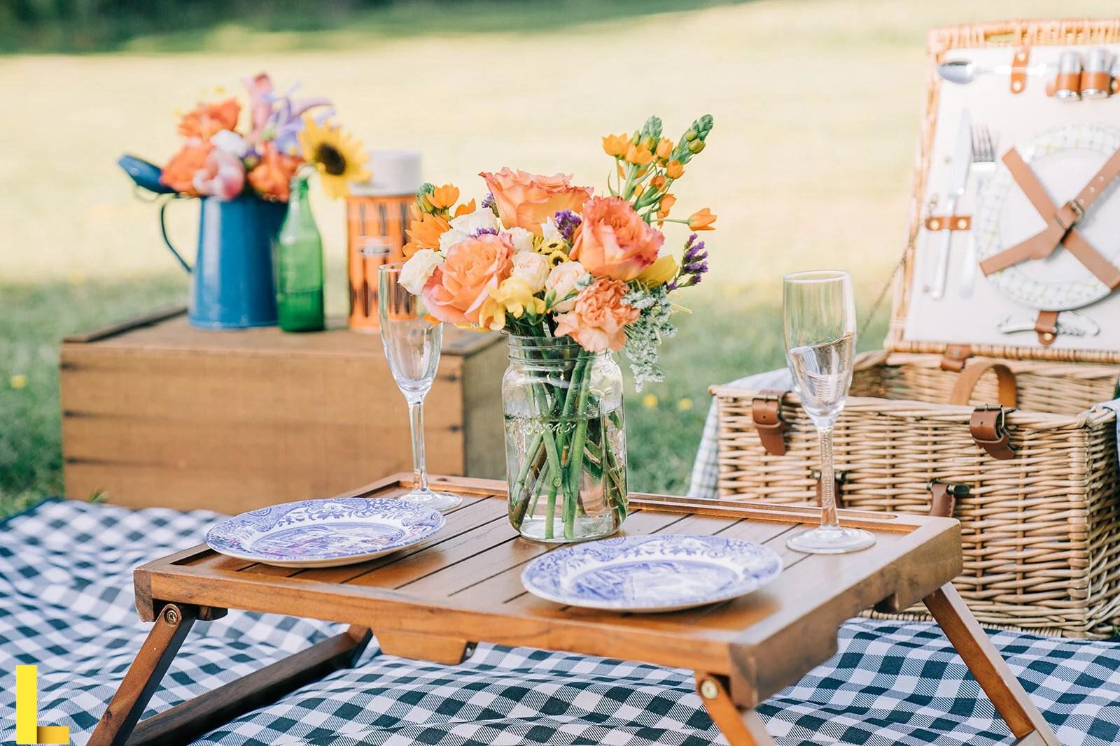 Two Person Luxury Picnic — SOUTHERN PICNICS