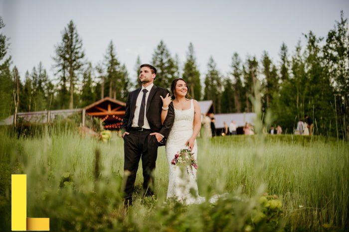 9 ways to use your wedding photos - tips from the photographer pro