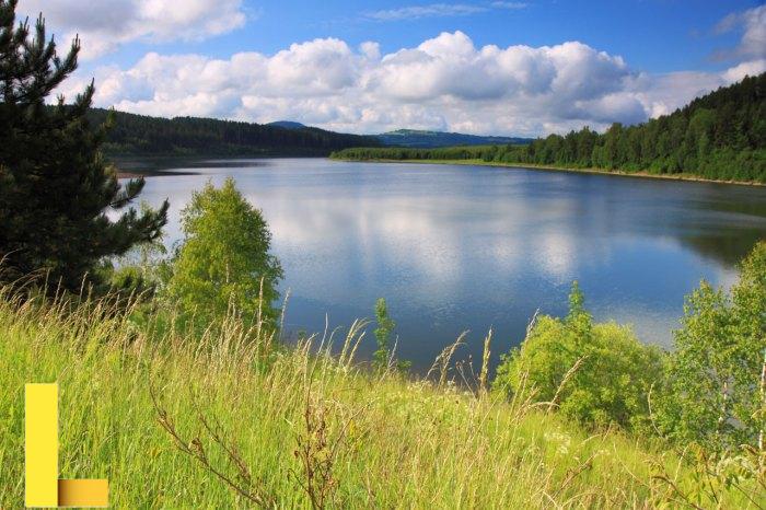 Landscape With Lake Free Stock Photo - Public Domain Pictures