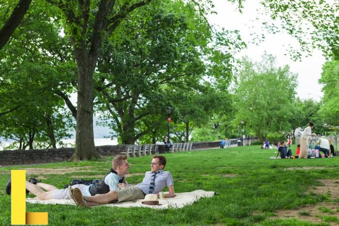 Premium AI Image | A young couple enjoying a romantic picnic in the park