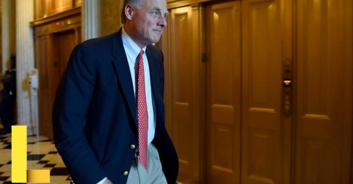 Senate, Rebuffing Privacy Concerns, Clears Path to Extend Surveillance ...