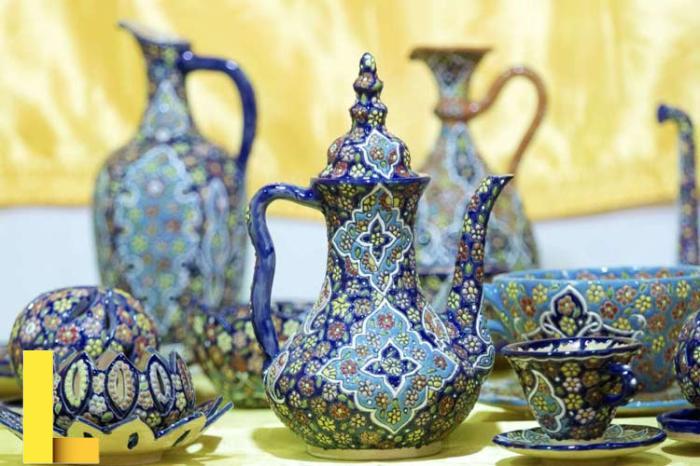 Two Iranian Cities Gain World Fame for Gems and Pottery