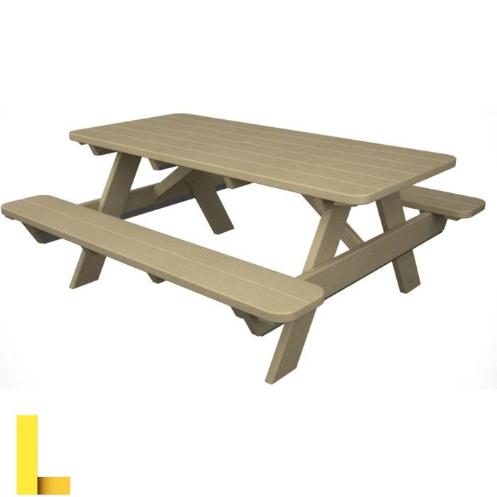 Polywood picnic table with umbrella hole
