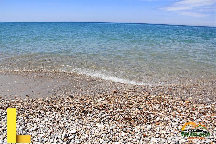 Point Betsie Lighthouse on Lake Michigan