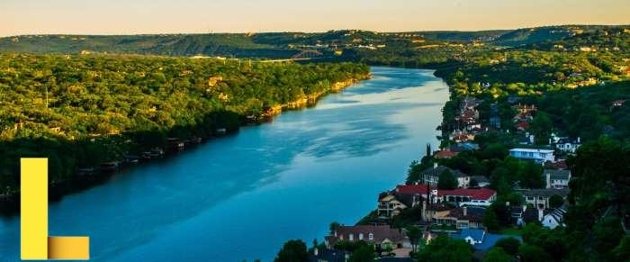 Picnic Spots in Austin - Where to Have a Picnic in Austin, Texas