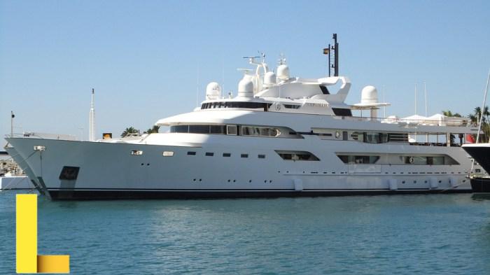 Free Images : street, town, city, facade, neighbourhood, residential ...