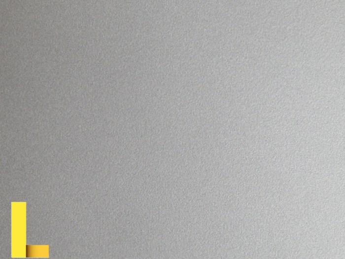 Metal round picnic tables