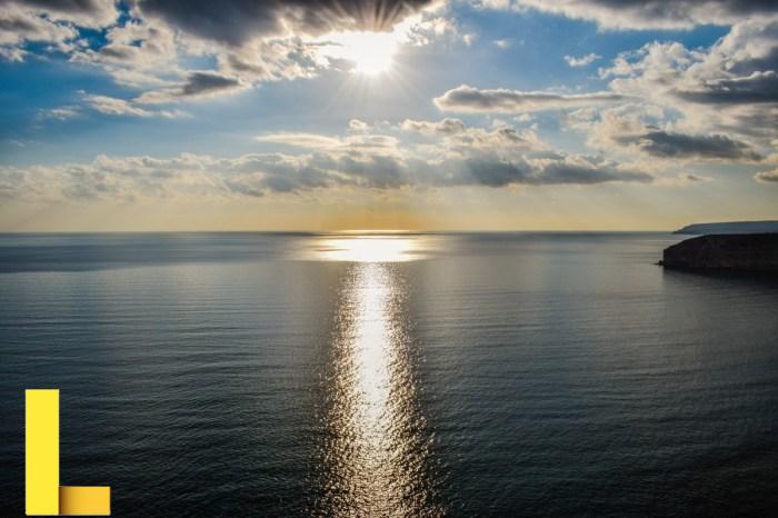 Free Images : path of light, sun, sea, sky, clouds, nature, sunlight ...