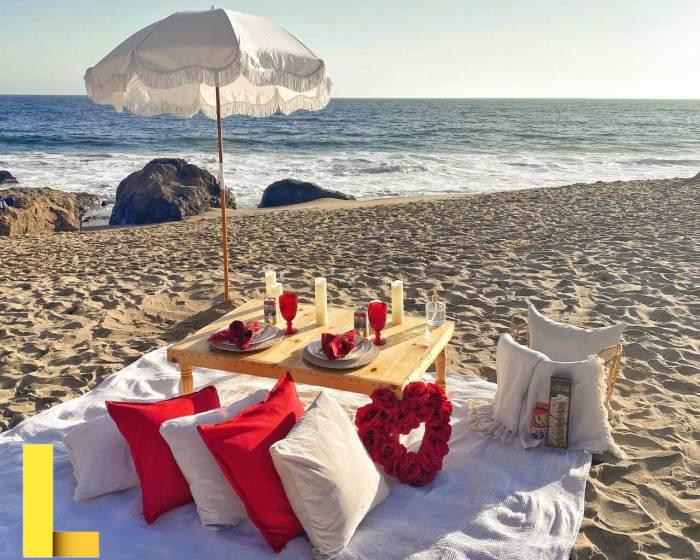 Romantic beach picnic